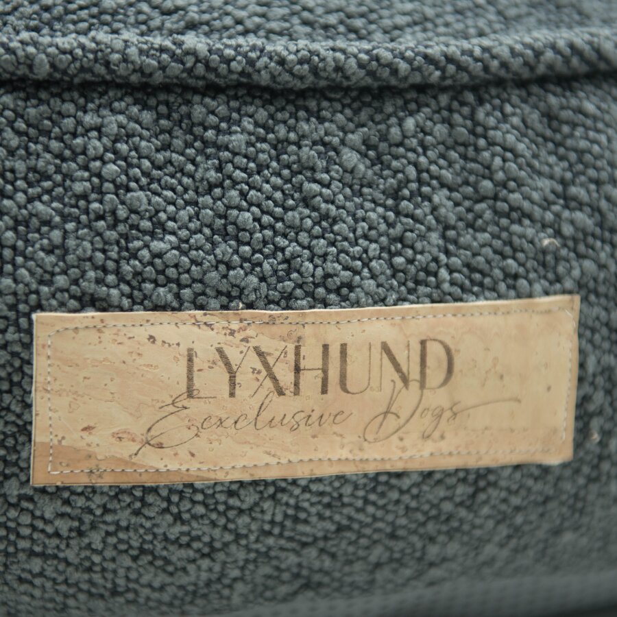 hyggelig designer bed bouclé dark grey