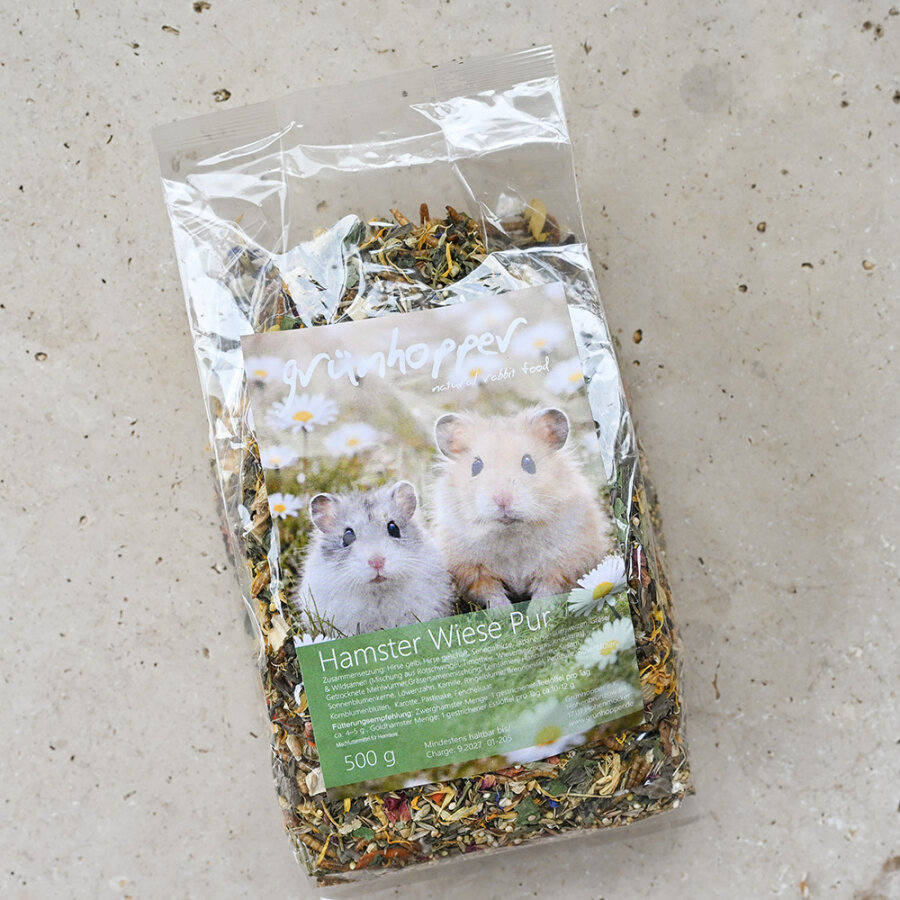 Hamster Wiese Pur